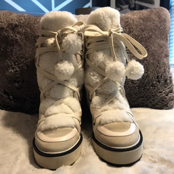Nicholas Kirkwood Shearling White Winter Boots Sz 8 w/ Box - Picture 5 of 8